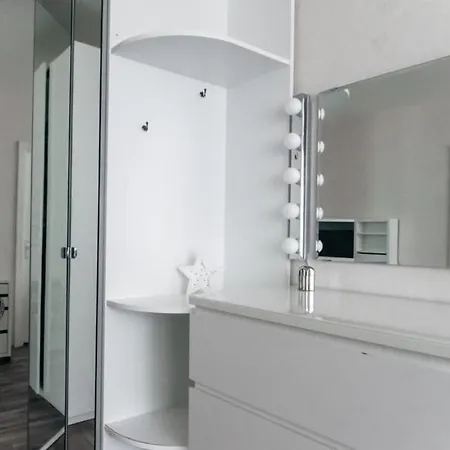 Apartment Стильная Двухкомнатная Квартира Minsk